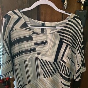 Lady’s top, black/gray/white
